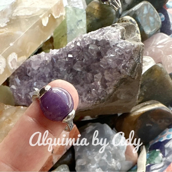 Purple Jade Victorian silver gem ring - Picture 2 of 8